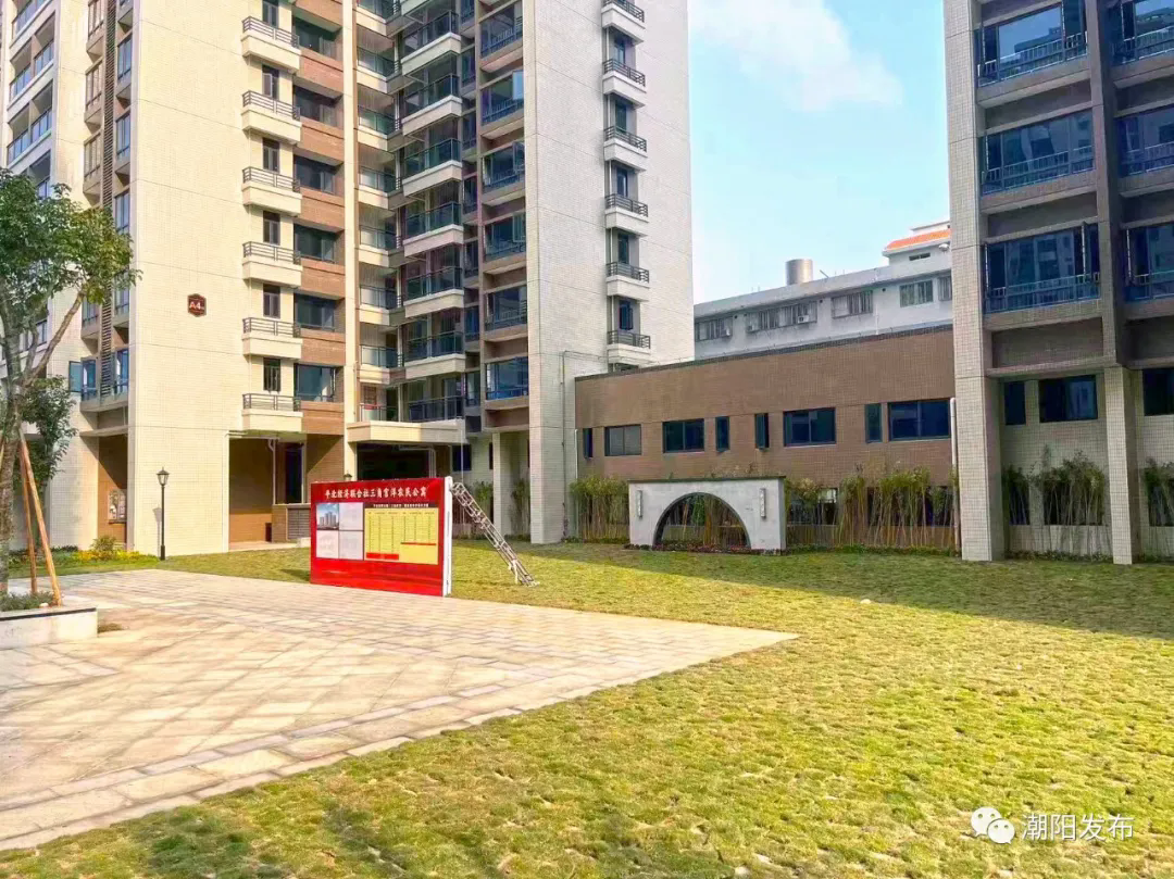汕頭市潮陽區(qū)棉北街道平北公寓二期-門禁擺閘設(shè)備