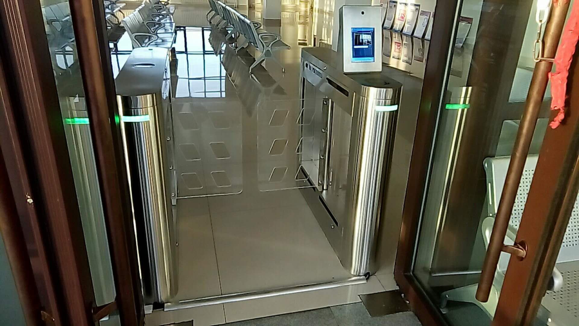 我司駕考擺閘張家口市尚義縣興通機動車駕駛人遠程考試監(jiān)管平臺
