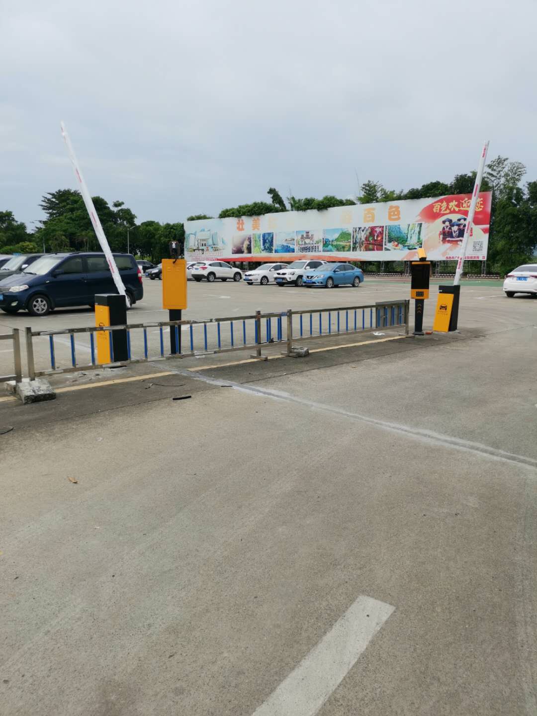 廣西百色機(jī)場(chǎng)停車場(chǎng)系統(tǒng)